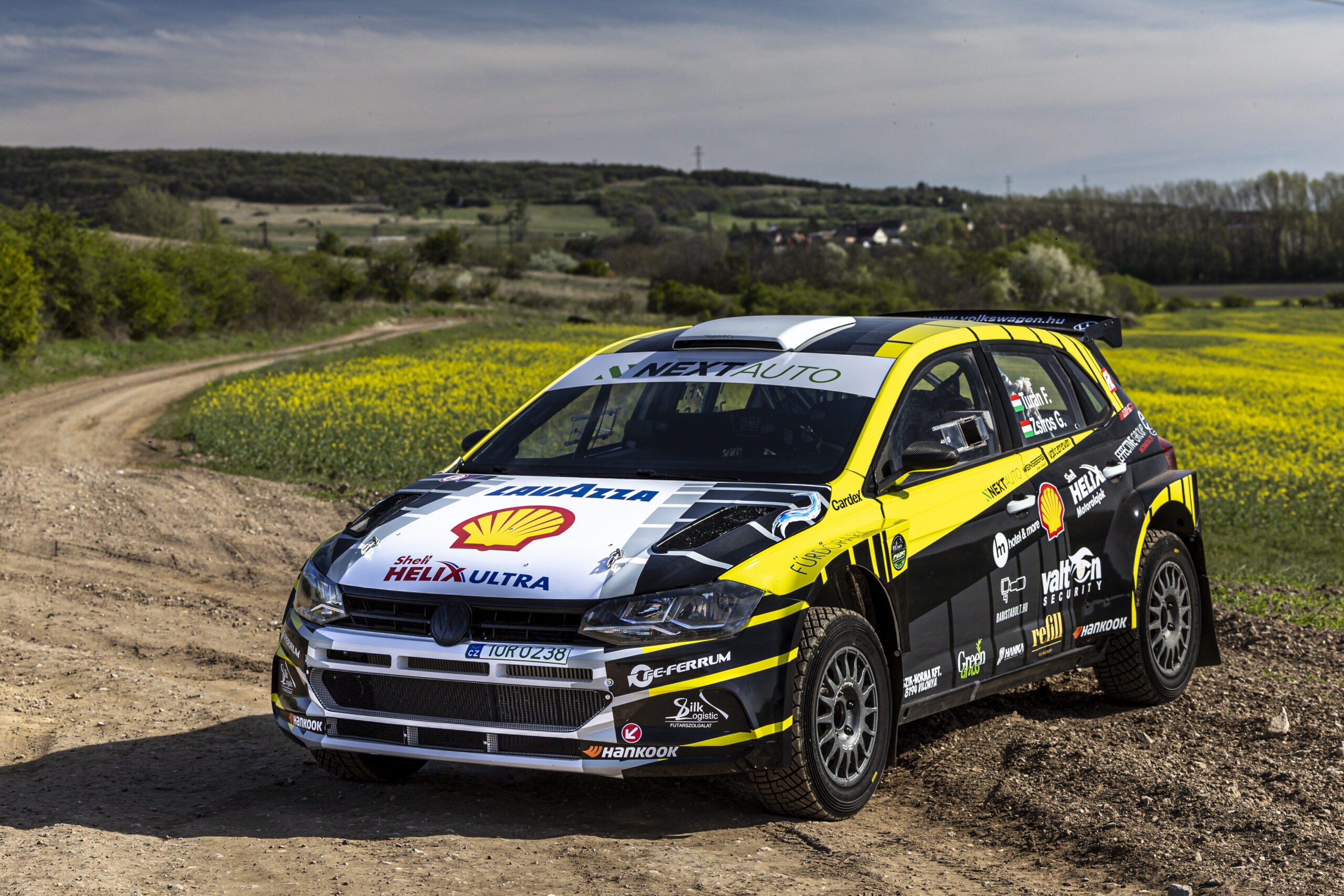 Aszfalton folytatják Turán Friciék